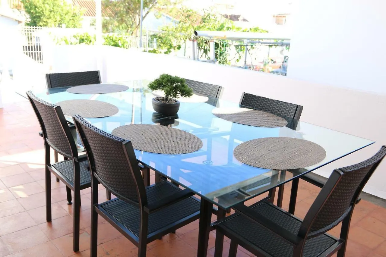 Apartamento Casa da Avó Espiche 0*,